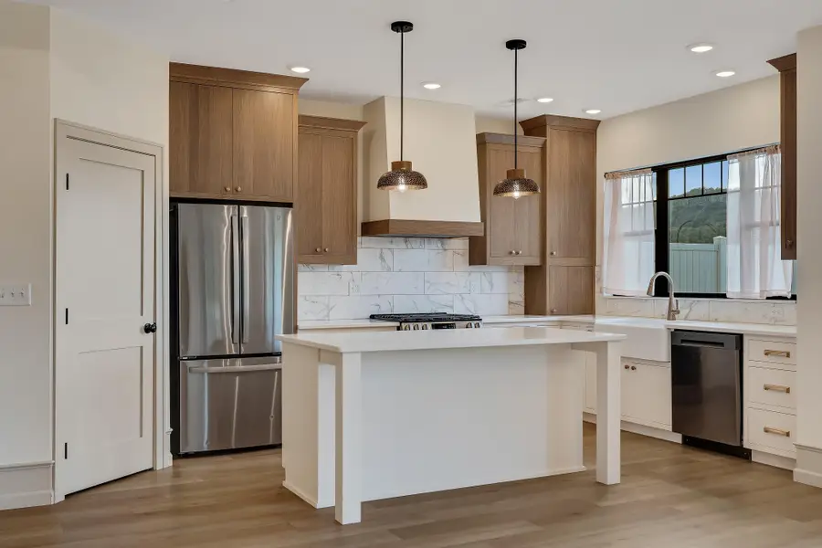 301 Stoddard Street S, Houston, MN 55943 - Image #2