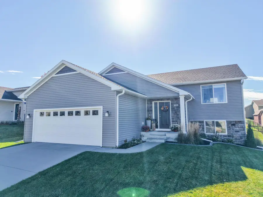 5788 51st St Nw, Rochester, MN 55901 - #3