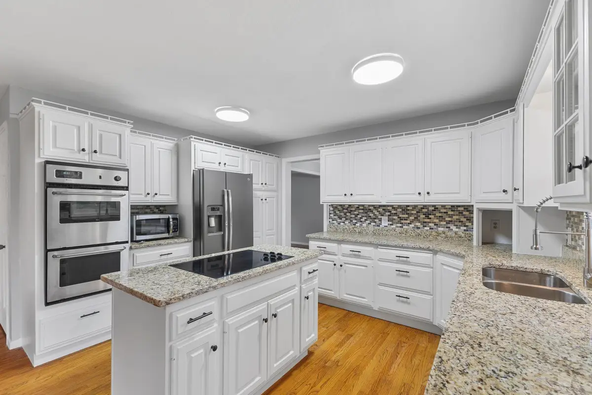 1900 Vernon Drive S, Minnetonka, MN 55305 - Image #1