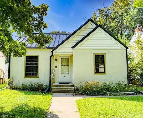 2532 32nd Avenue S, Minneapolis, MN 55406