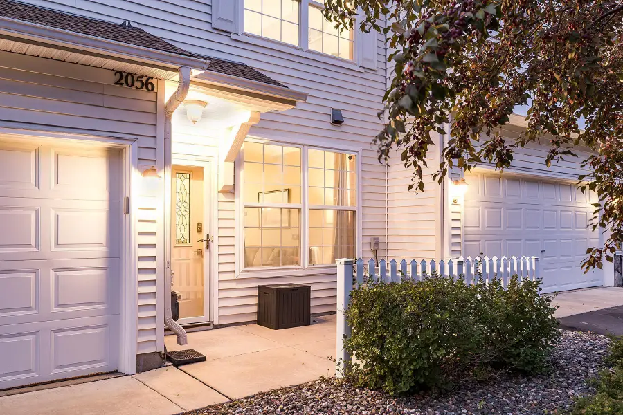 2056 Waterleaf Lane W, Chanhassen, MN 55317 - Image #3