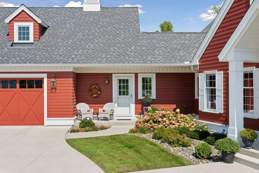 3698 Woodland Cove Parkway, Minnetrista, MN 55331 - #3