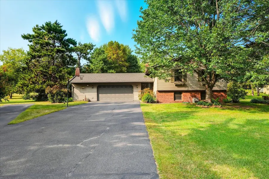 6072 Chippewa Trail, North Branch, MN 55056 - Image #3