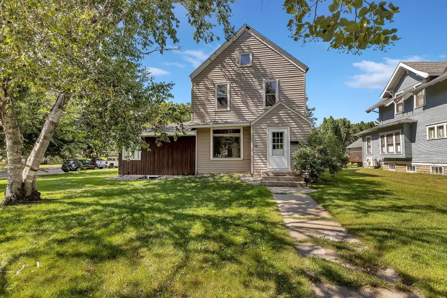 322 10th Street Sw, Willmar, MN 56201 - Image #2