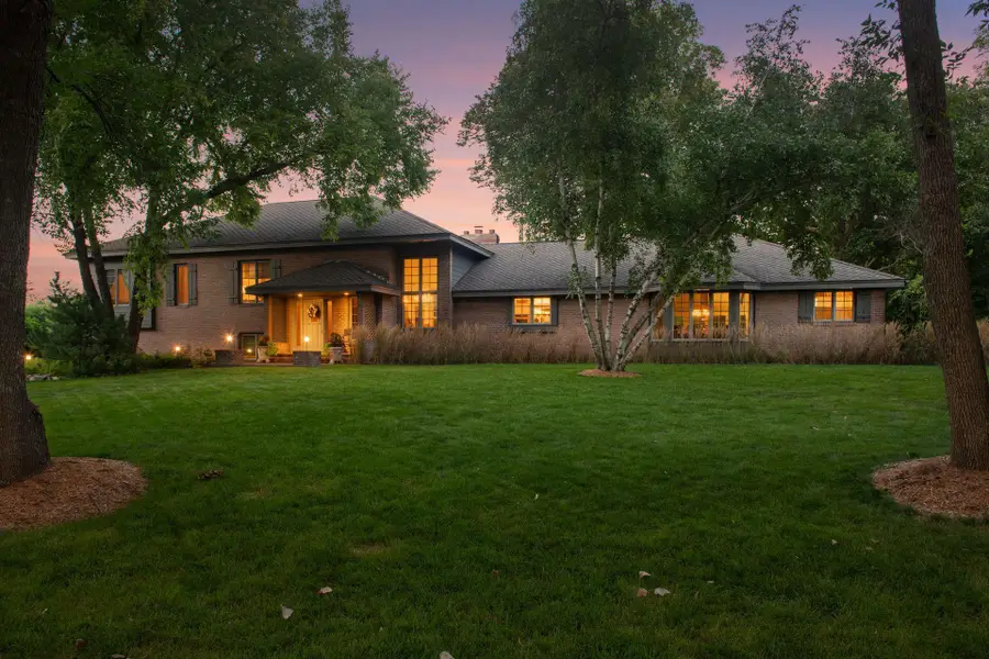 461 Peavey Lane, Wayzata, MN 55391 - Image #2