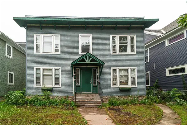 2416 4th Avenue S, Minneapolis, MN 55404