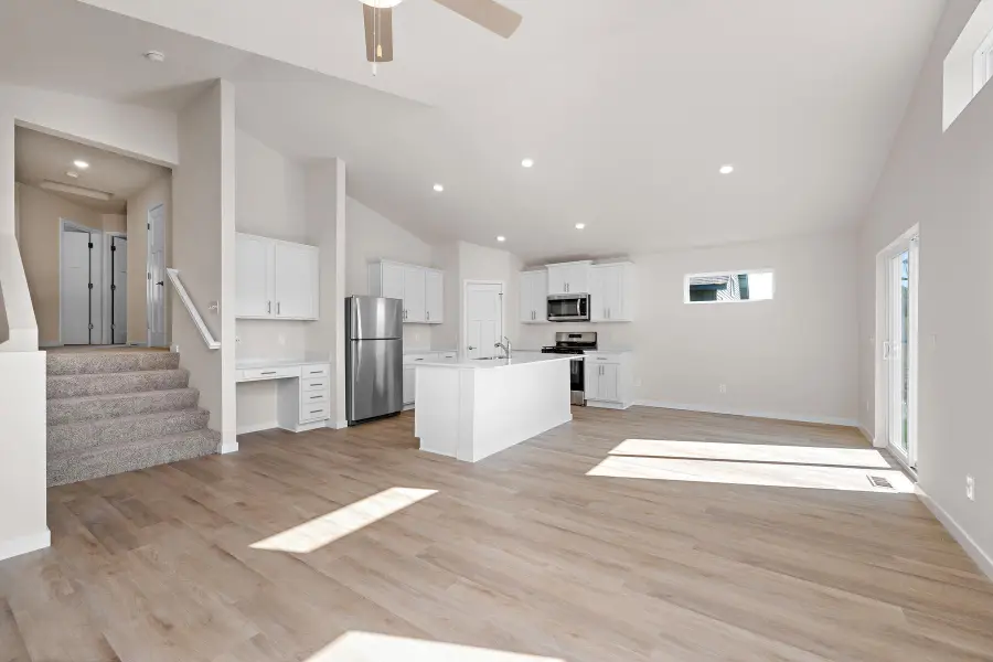 724 Spruce Street N, Cambridge, MN 55008 - Image #2