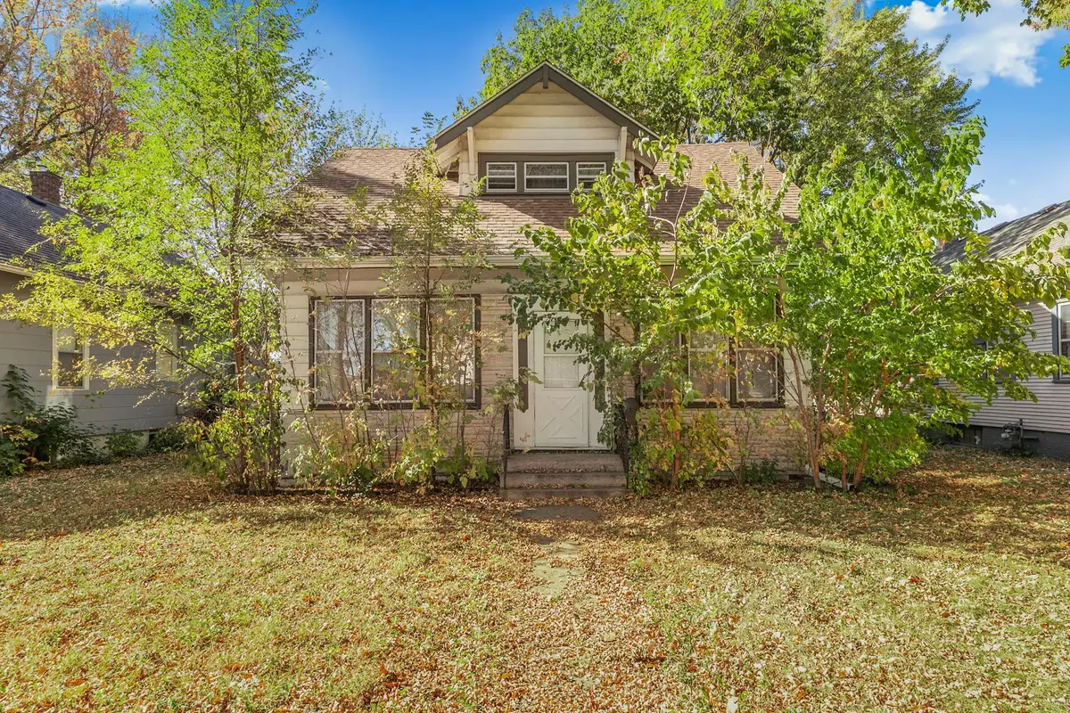 19 Mckinley Place N, Saint Cloud, MN 56303 - Image #1