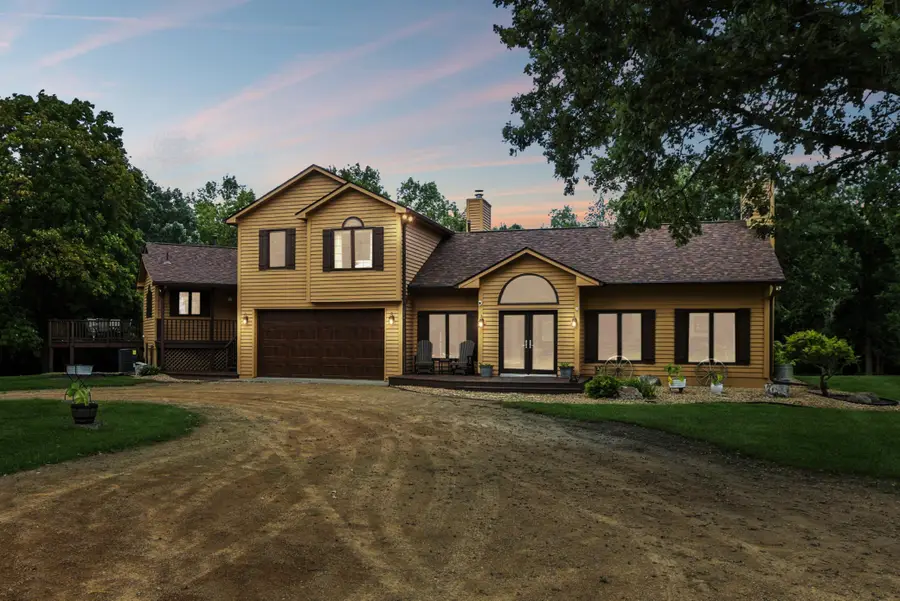 867 Eckert Avenue Se, Rockford Township, MN 55313 - Image #2