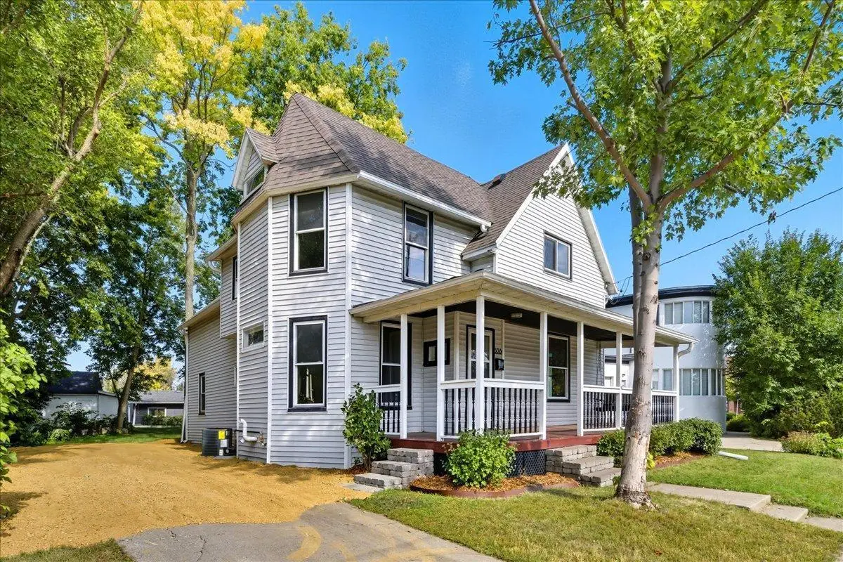 308 W Lyon Avenue, Lake City, MN 55041 - Image #1