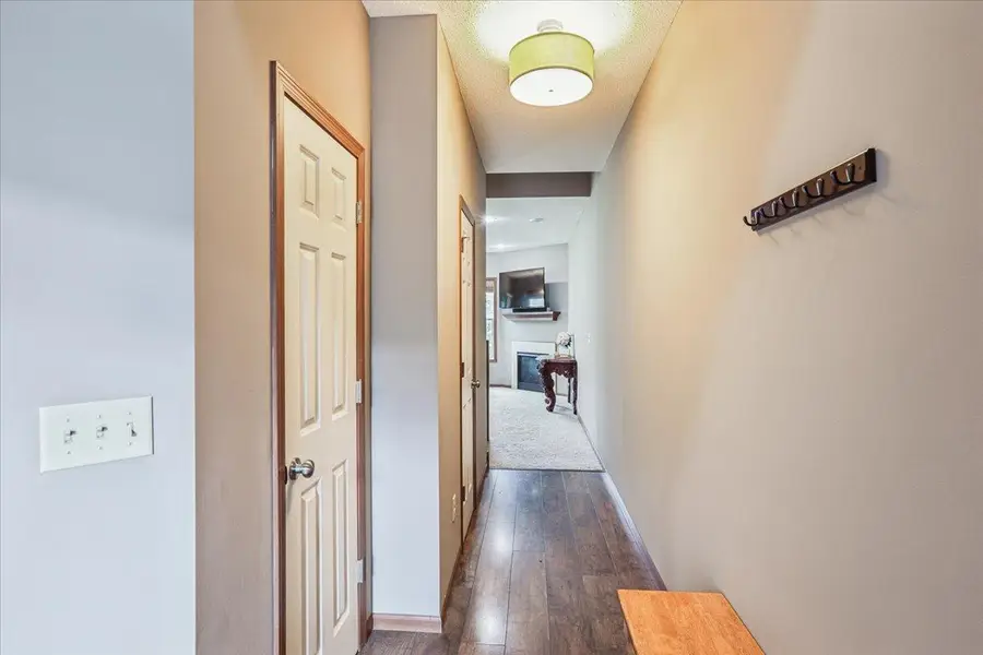 594 Stonewood Lane, Burnsville, MN 55306 - Image #3