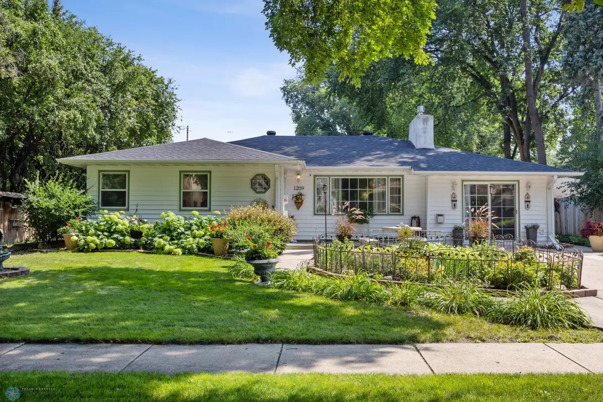 1209 4th Street N, Fargo, ND 58102 - Image #1