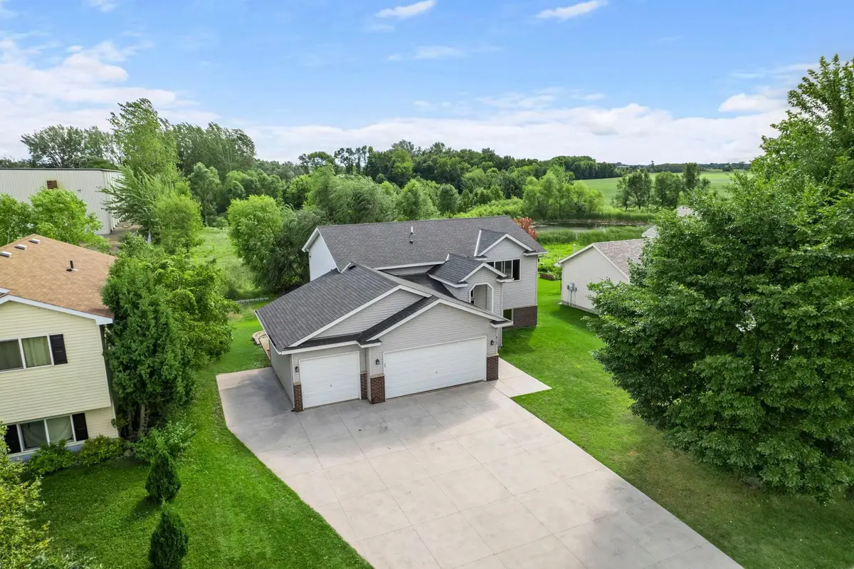 815 Mallard Avenue, Winsted, MN 55395 - Image #1