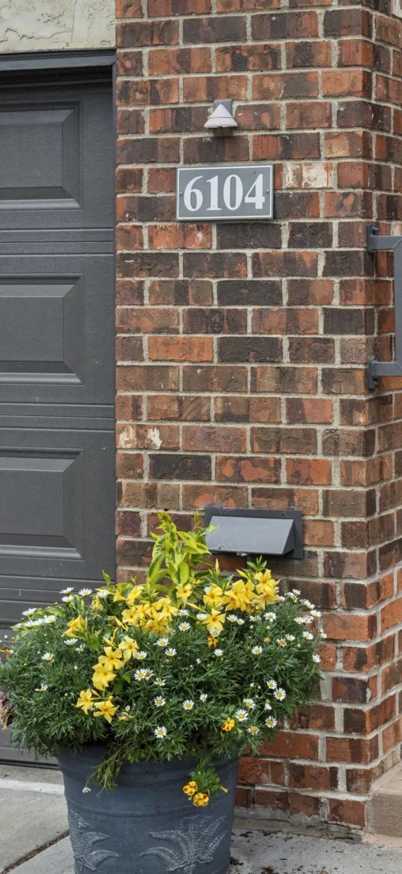 6104 Blake Ridge Road, Edina, MN 55436 - Image #2