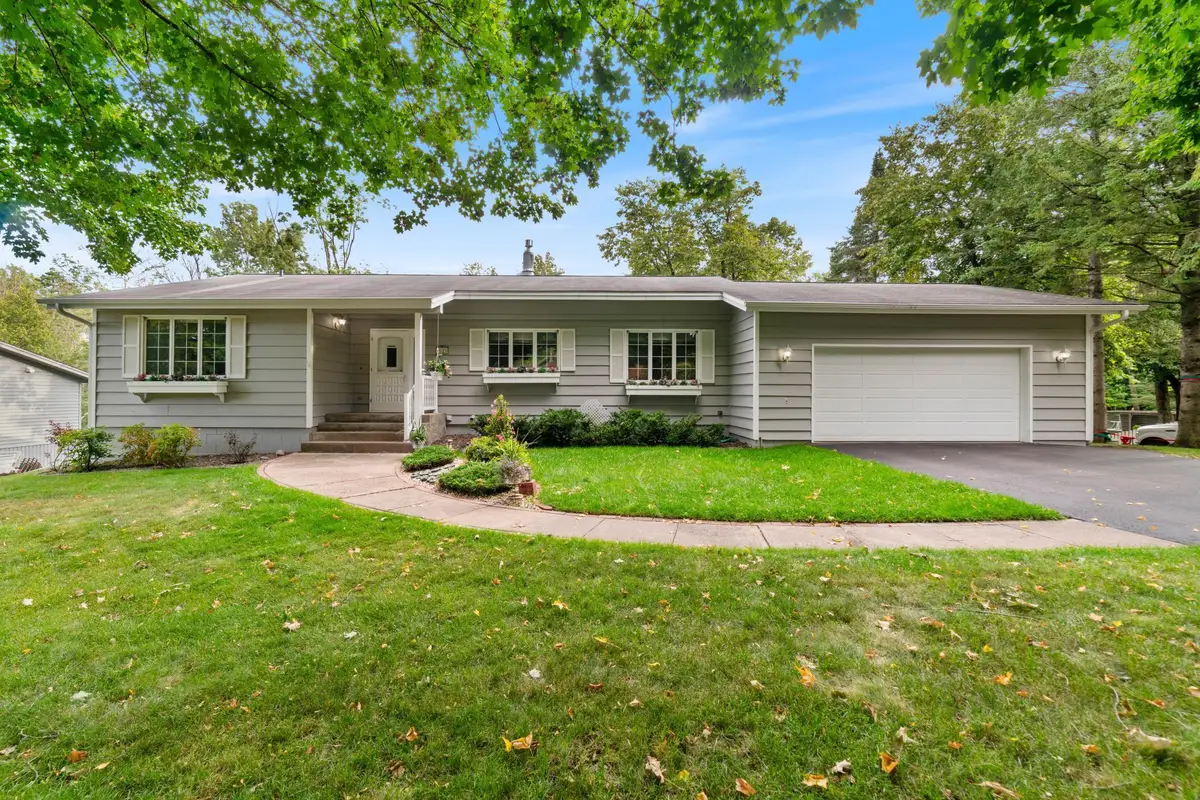 1020 Redbud Street, Duluth, MN 55811 - Image #1