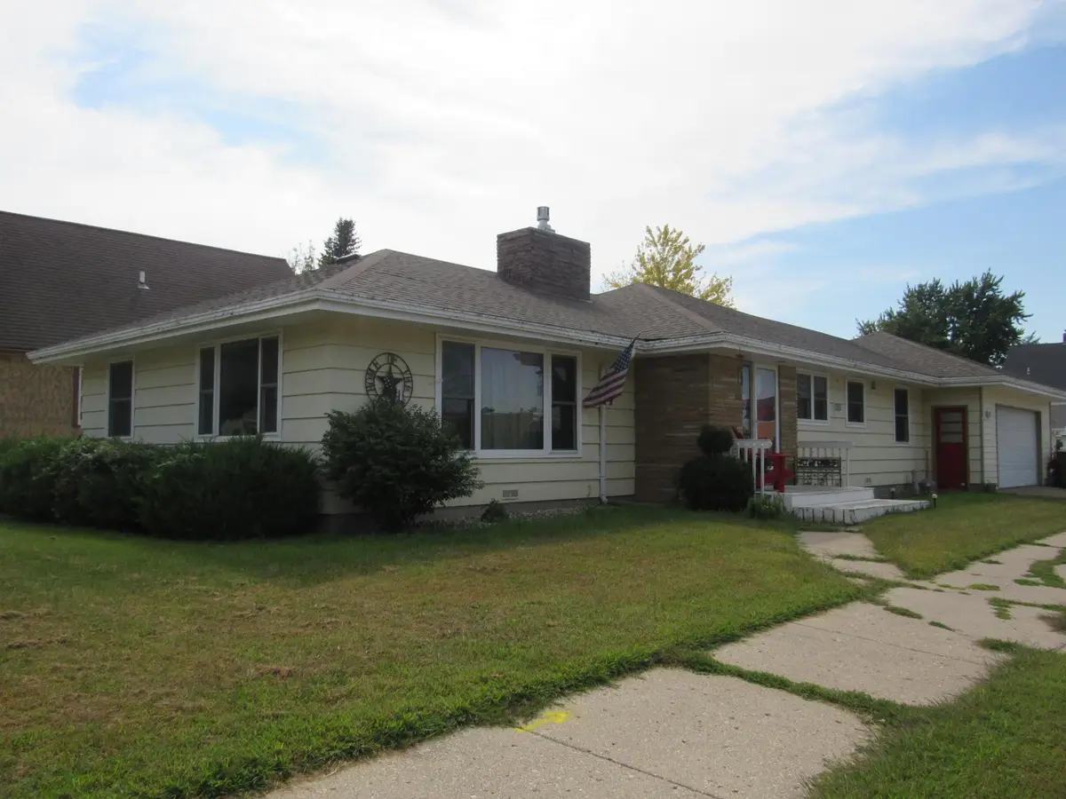 1250 Clary Street, Worthington, MN 56187 - Image #1