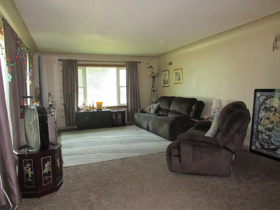 1250 Clary Street, Worthington, MN 56187 - Image #2