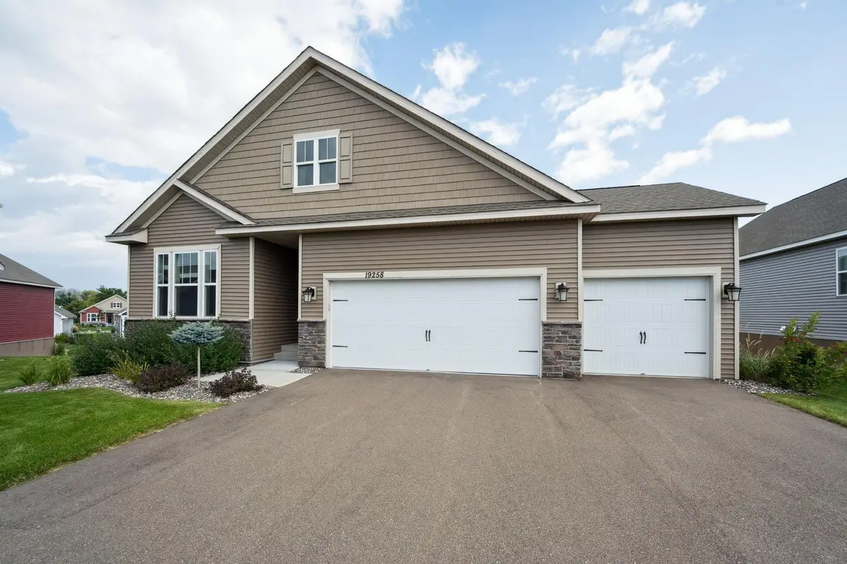 19258 Hunters Place, Rogers, MN 55374 - Image #1