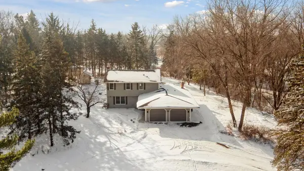 14 Dove Lane, North Oaks, MN 55127