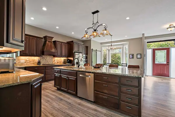 5420 Riverwood Lane, Savage, MN 55378