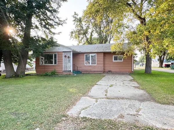 1020 4th Avenue, Brewster, MN 56119