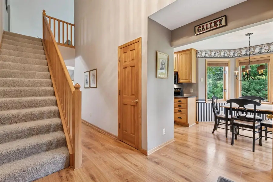 900 Windemere Way, Burnsville, MN 55306 - Image #3