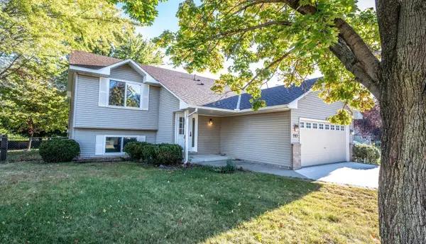 793 Lupine Court, Shakopee, MN 55379