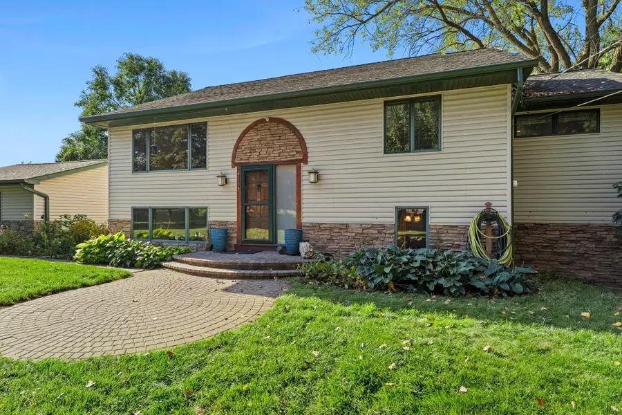 7645 Military Road, Woodbury, MN 55129 - Image #3