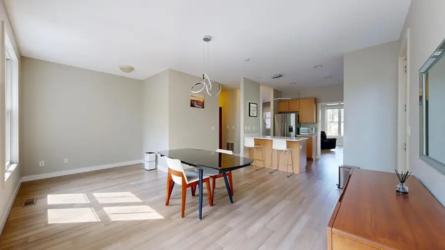 584 Payne Avenue, Saint Paul, MN 55130 - Image #2