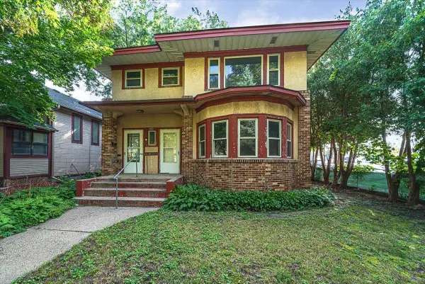 1400 Queen Avenue N, Minneapolis, MN 55411