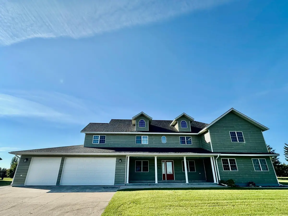 310 7th Street Sw, Roseau, MN 56751 - Image #1