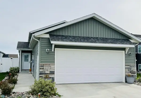 2737 10th Street W, West Fargo, ND 58078