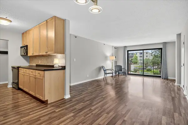 3131 Excelsior Boulevard #202, Minneapolis, MN 55416