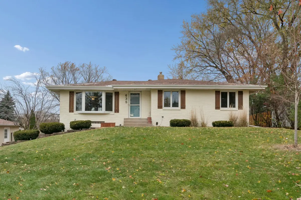 635 Ivy Falls Avenue, Mendota Heights, MN 55118 - Image #1