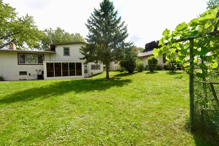 2701 Gerald Avenue, North Saint Paul, MN 55109 - Image #3