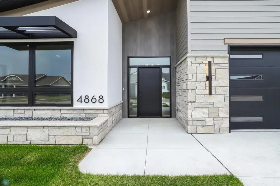 4868 Bluebell Loop S, Fargo, ND 58104 - Image #2