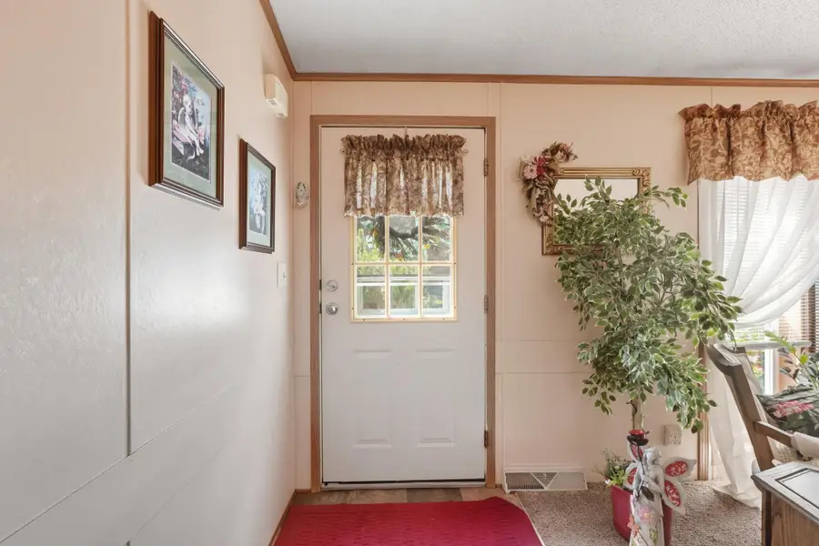 9842 Hayward Avenue S, Cottage Grove, MN 55016 - Image #2