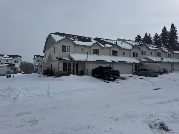 1024 Amanda Court Sw, Pine Island, MN 55963