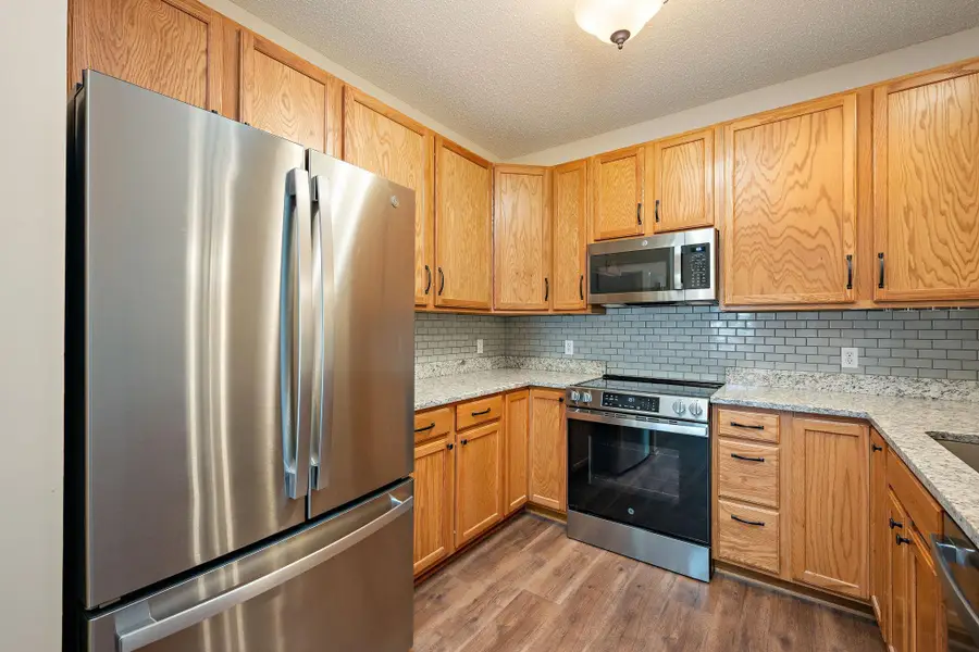 12727 College View Drive #203, Eden Prairie, MN 55347 - Image #3