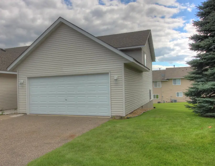 2773 Ridgeview Drive, Red Wing, MN 55066 - Image #2
