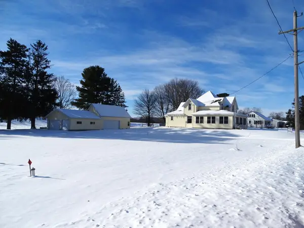 N409 County Rd D, Eau Galle, WI 54737