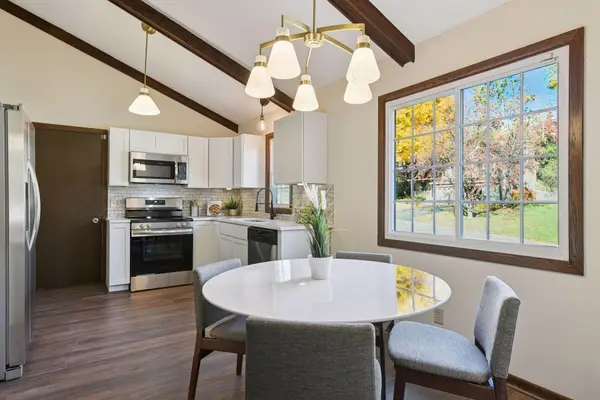 12525 Porcupine Court, Eden Prairie, MN 55344