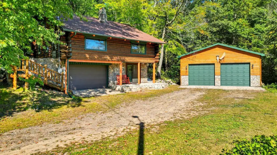 22237 Sugarbush Road Nw, Nowthen, MN 55330 - Image #2