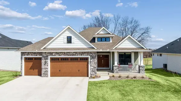 1581 Palmer Drive N, Lake Elmo, MN 55042