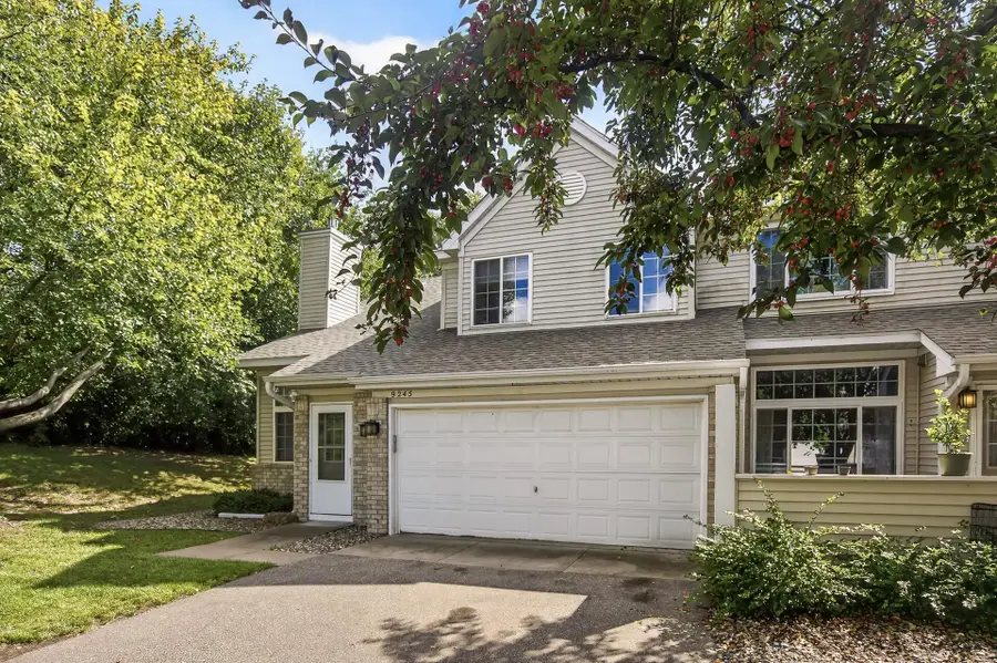 9245 Troon Court, Woodbury, MN 55125 - Image #3