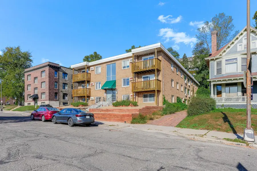 391 Grand Avenue #304, Saint Paul, MN 55102 - Image #3