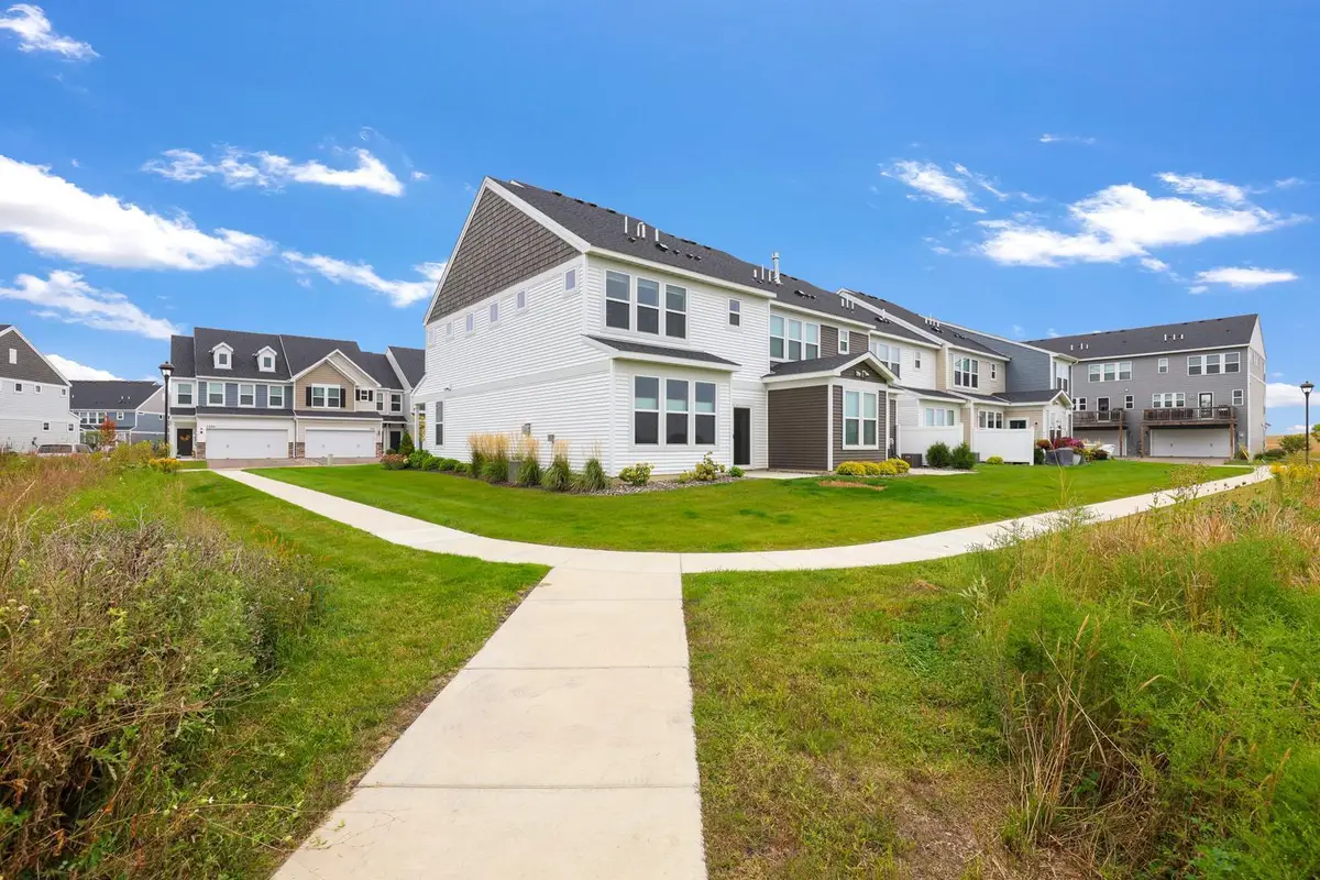 2585 Paddock Path, Shakopee, MN 55379 - Image #1