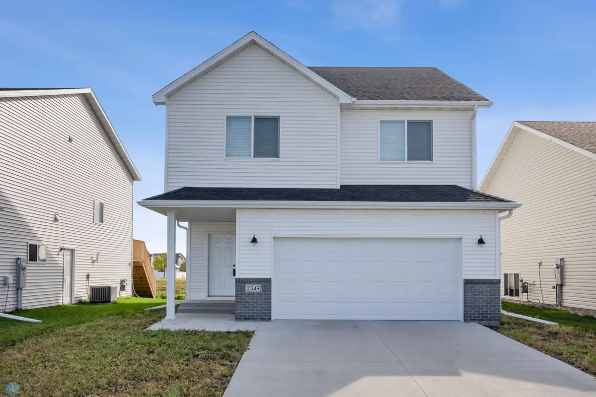2549 Fulton Loop S, Fargo, ND 58104 - Image #1