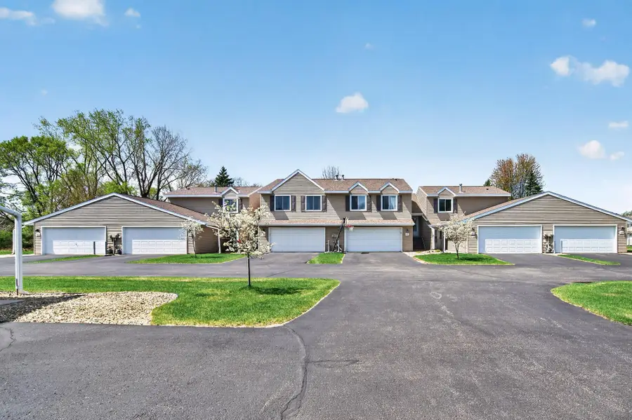 9487 Monroe Street Ne, Blaine, MN 55434 - #2