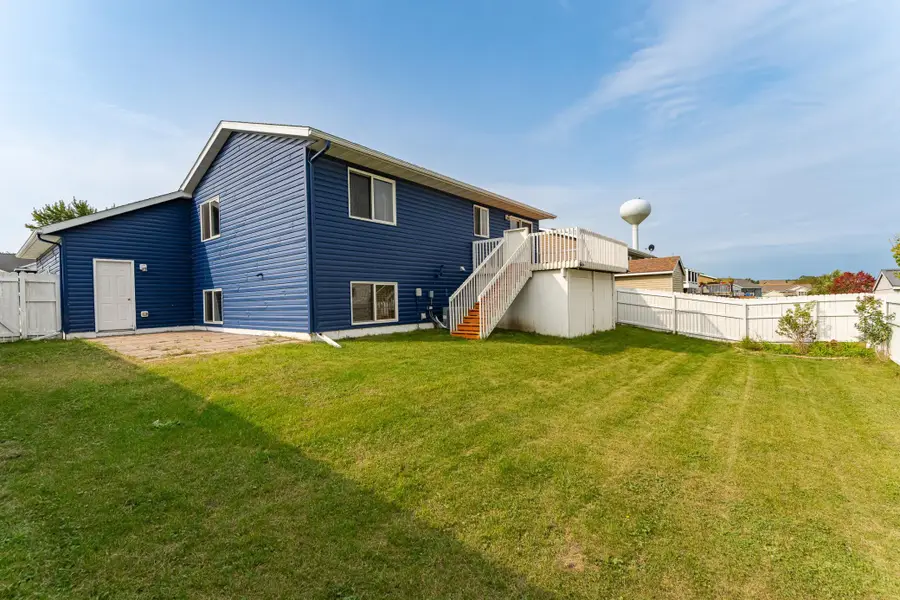 406 7th Street Nw, Dodge Center, MN 55927 - Image #2